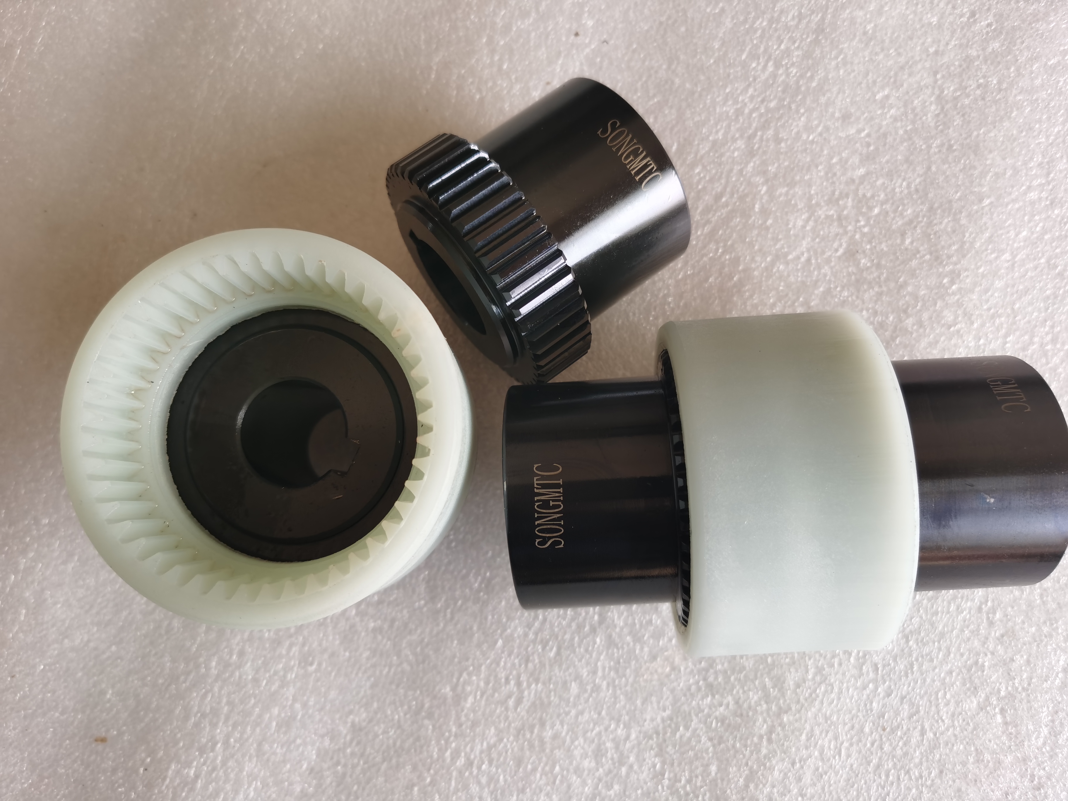 尼龍內(nèi)齒聯(lián)軸器NL1234567-NL10圓鋼件、發(fā)黑處理