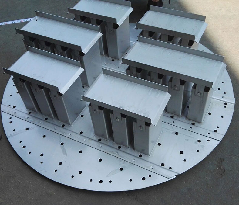 槽盤液體收集器填料支撐 不銹鋼液體分布器槽盤式液體分流器塔內(nèi)件