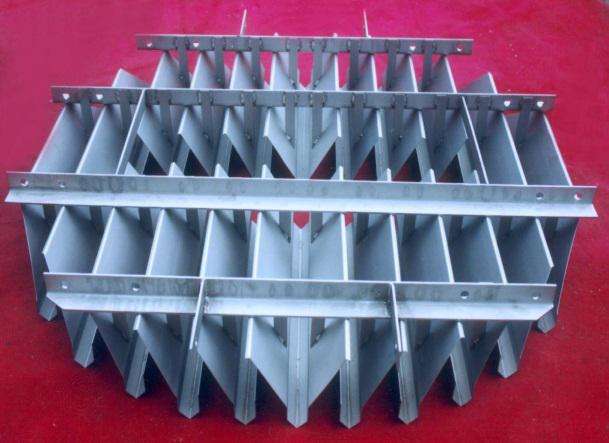 槽盤液體收集器填料支撐 不銹鋼液體分布器槽盤式液體分流器塔內(nèi)件