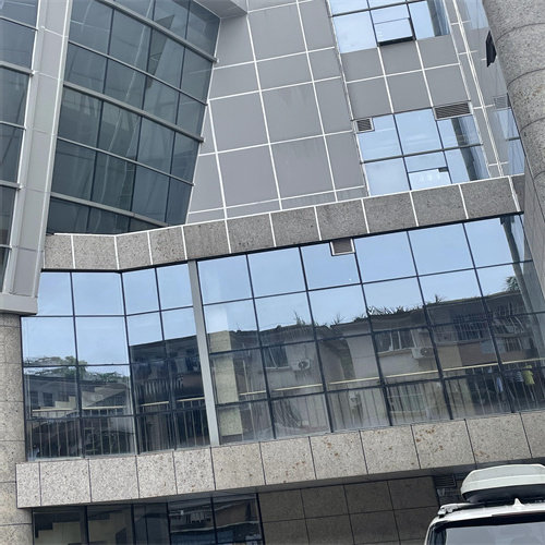 南寧陽臺(tái)雨棚漏水怎么處理,廣西永固防水工程有限公司