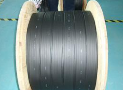 無錫專業(yè)生產(chǎn)額定電壓450/750V普通橡皮絕緣和氯丁或相當(dāng)合成彈性體護(hù)套扁形移動(dòng)軟電纜