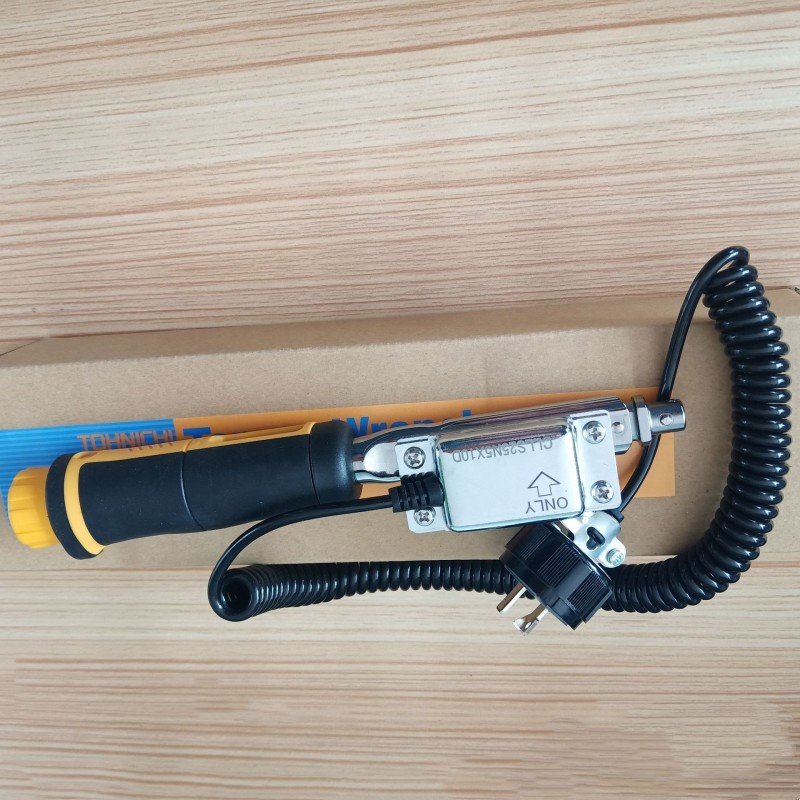 供應(yīng)日本東日扭力扳手CLLS140NX15D可換頭扳手TOHNICHI帶線扭力扳手